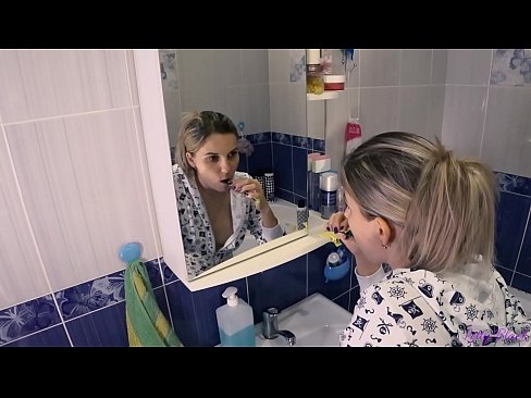 ❤️ Hack with young in pajamas e qetella ka molomo cum in esele - letty black Video ea bootsoa